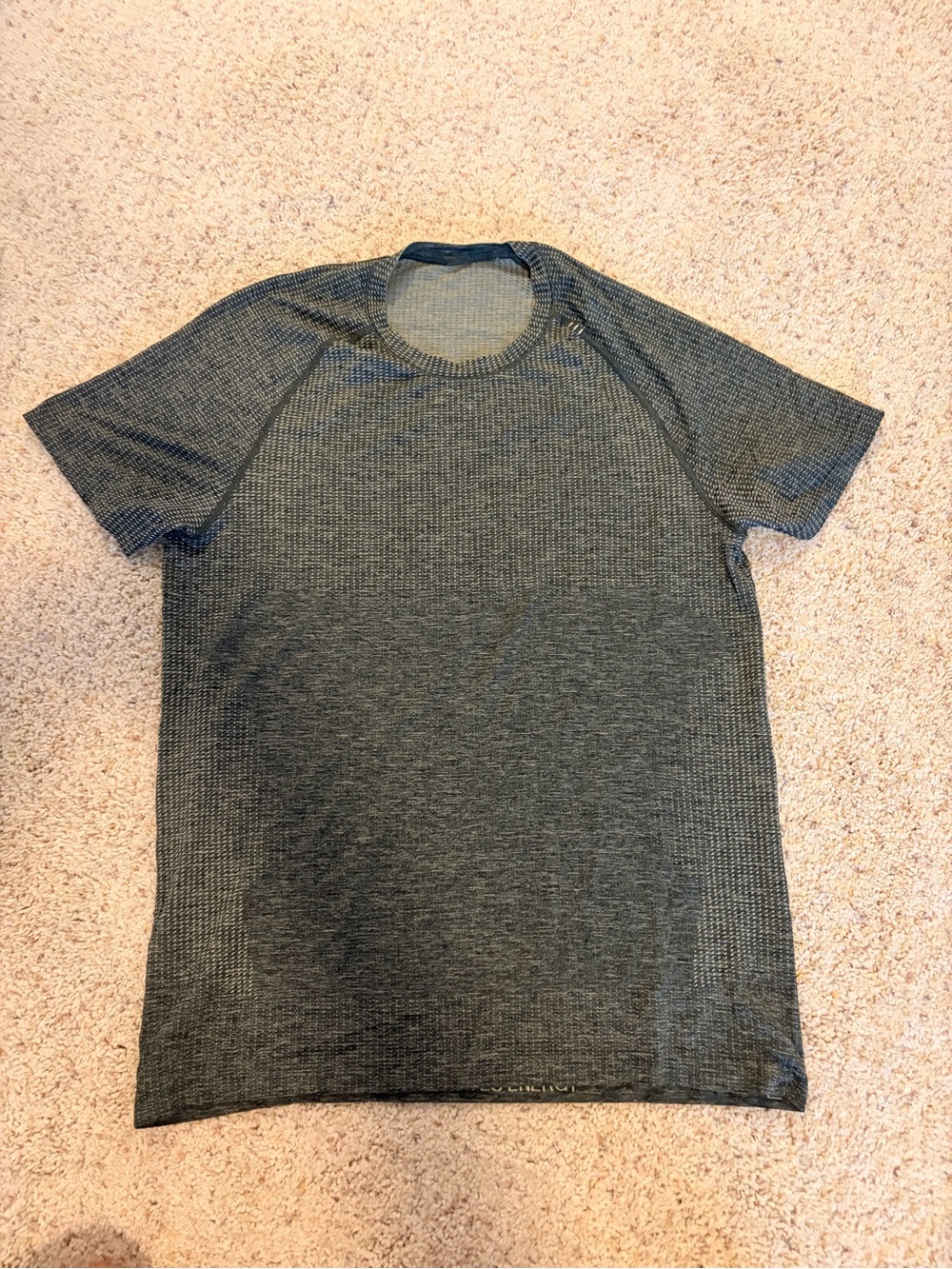 Lululemon Metal Vent Tech Short Sleeve - Green